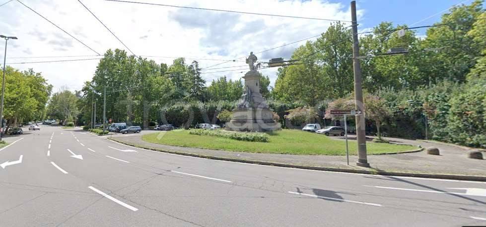 casa indipendente in vendita a Modena in zona Centro Storico