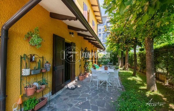 appartamento in vendita a Modena in zona San Lazzaro / Modena Est