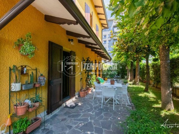 appartamento in vendita a Modena in zona San Lazzaro / Modena Est