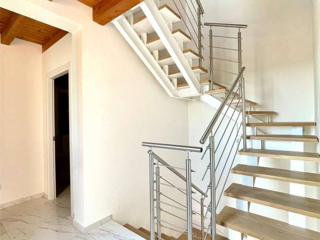 casa indipendente in vendita a Modena in zona San Lazzaro / Modena Est