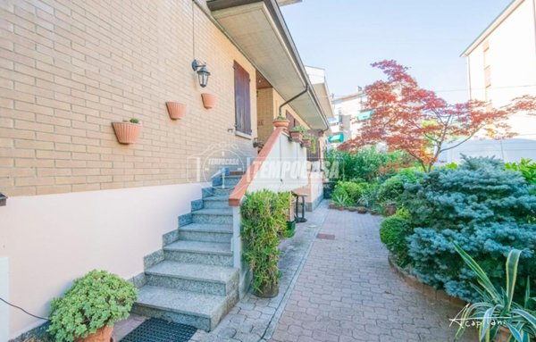 casa indipendente in vendita a Modena in zona San Lazzaro / Modena Est