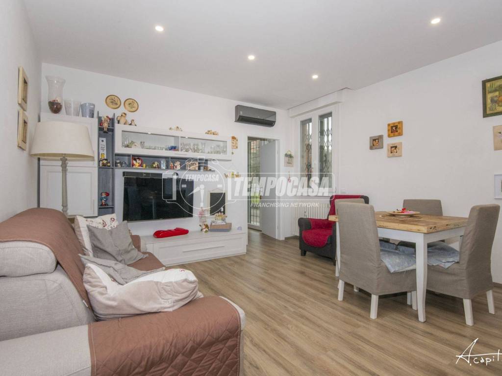 appartamento in vendita a Modena in zona San Lazzaro / Modena Est