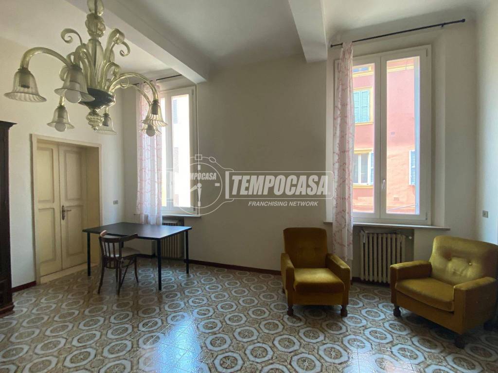 appartamento in vendita a Modena in zona Centro Storico