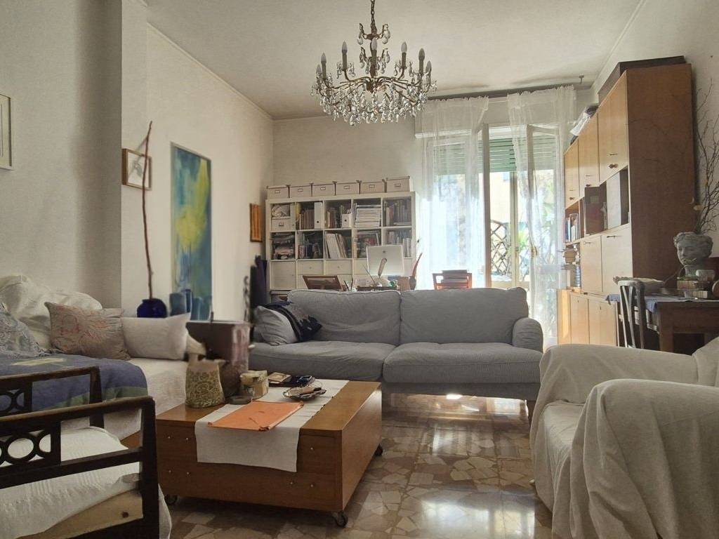 appartamento in vendita a Modena in zona San Lazzaro / Modena Est