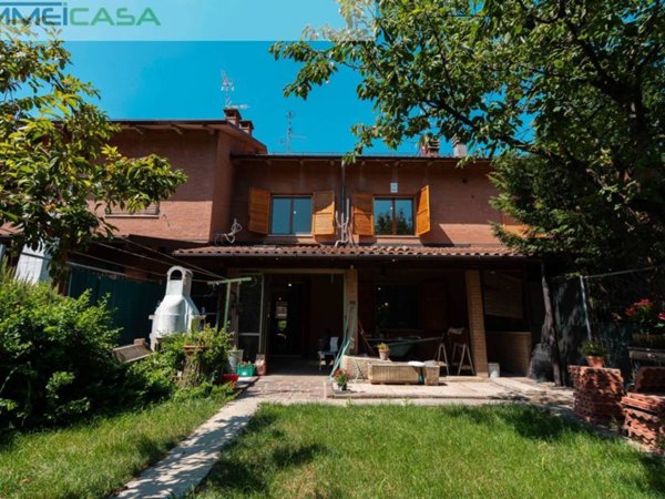 casa indipendente in vendita a Modena in zona Baggiovara