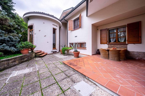 casa indipendente in vendita a Modena in zona Buon Pastore