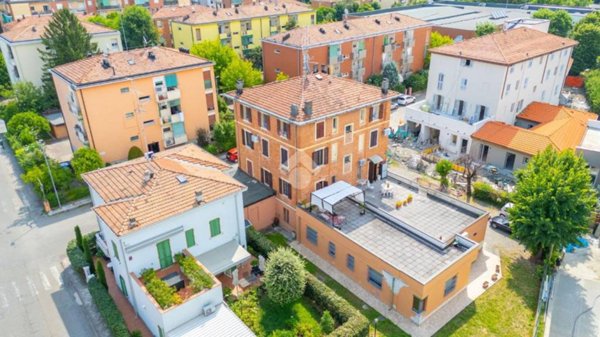 appartamento in vendita a Modena in zona Centro Storico