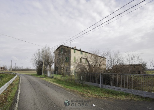 casa indipendente in vendita a Modena in zona Albareto