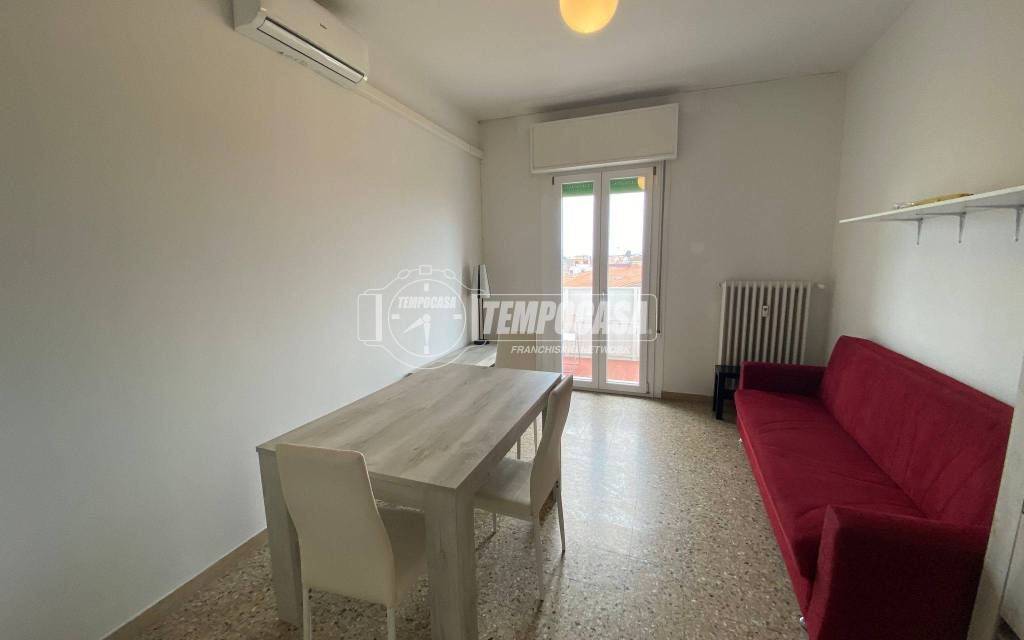 appartamento in vendita a Modena in zona Centro Storico