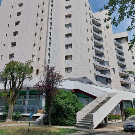 appartamento in vendita a Modena
