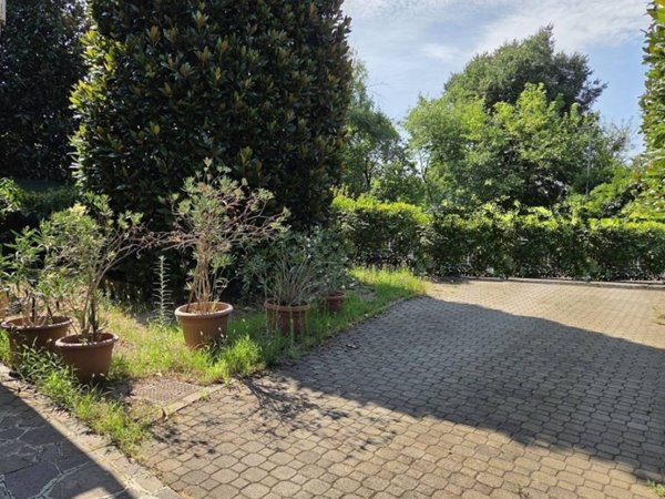 casa indipendente in vendita a Modena in zona Sant'Agnese