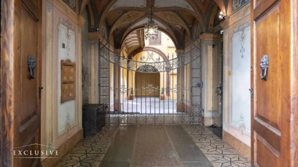 ufficio in vendita a Modena in zona Centro Storico