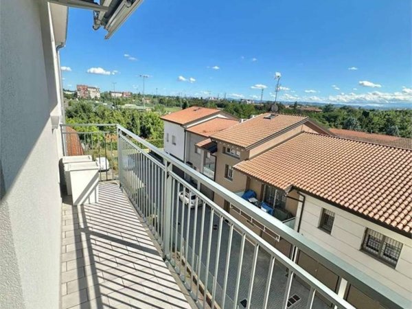 appartamento in vendita a Modena in zona Crocetta