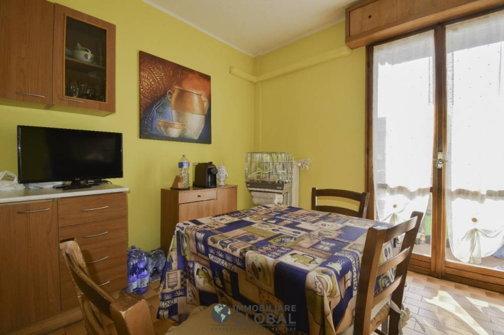 appartamento in vendita a Modena in zona Crocetta
