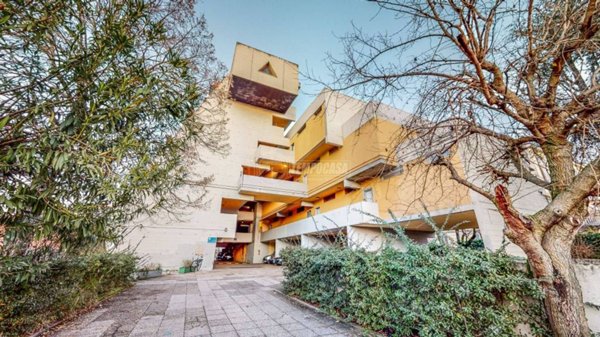 appartamento in vendita a Modena in zona Madonnina / Quattro Ville