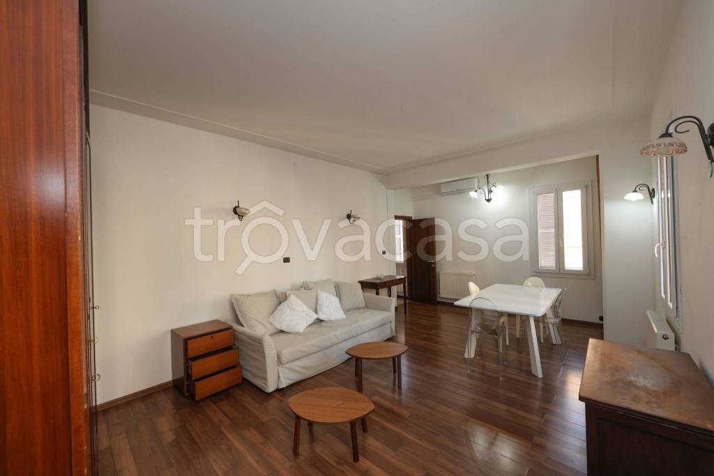 appartamento in vendita a Modena in zona Centro Storico