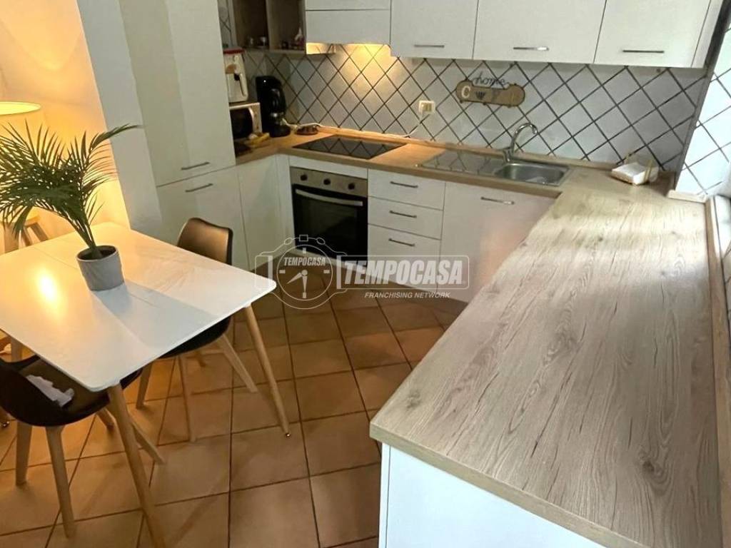 appartamento in vendita a Modena in zona Crocetta