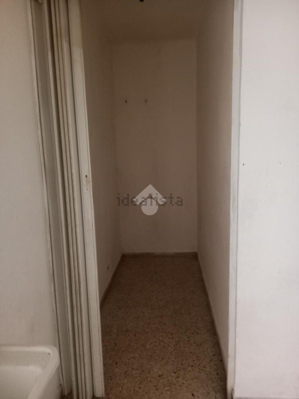 negozio in vendita a Modena in zona Buon Pastore