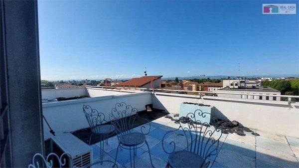 appartamento in vendita a Modena in zona San Faustino