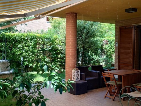 casa indipendente in vendita a Modena in zona Sant'Agnese