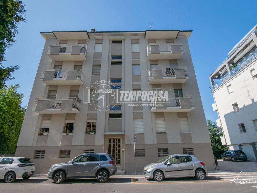 appartamento in vendita a Modena in zona Buon Pastore