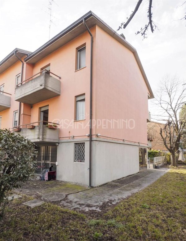 casa indipendente in vendita a Modena in zona San Faustino