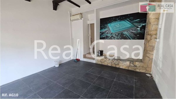 negozio in vendita a Modena in zona Crocetta