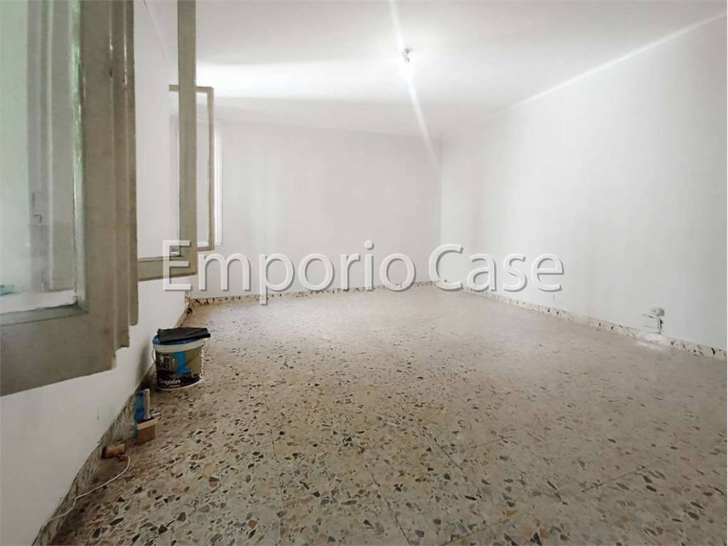 appartamento in vendita a Modena in zona Centro Storico