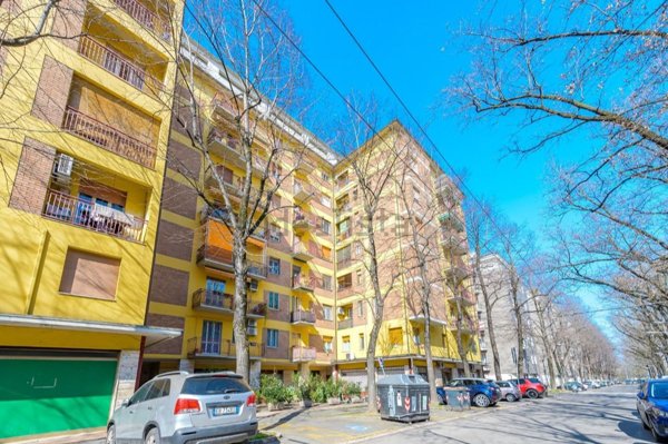 appartamento in vendita a Modena in zona Crocetta