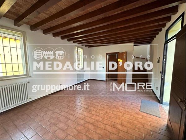 casa indipendente in vendita a Modena in zona San Damaso
