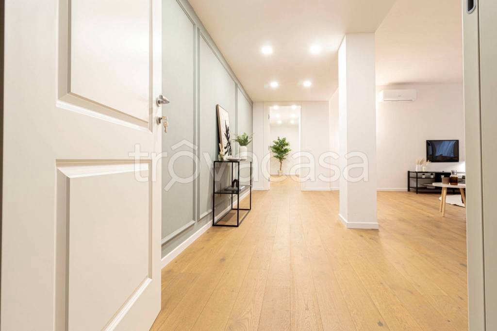 appartamento in vendita a Modena in zona Centro Storico