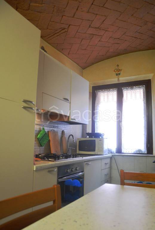 appartamento in vendita a Modena in zona Centro Storico