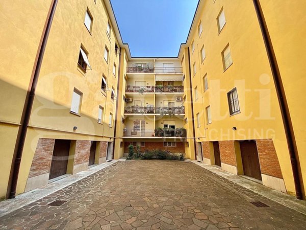 appartamento in vendita a Modena in zona San Lazzaro / Modena Est