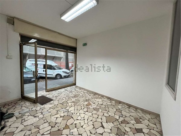 ufficio in vendita a Modena in zona San Lazzaro / Modena Est