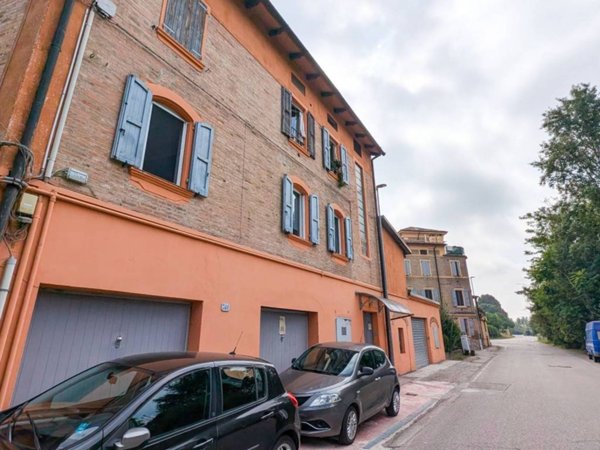 appartamento in vendita a Modena in zona Madonnina / Quattro Ville