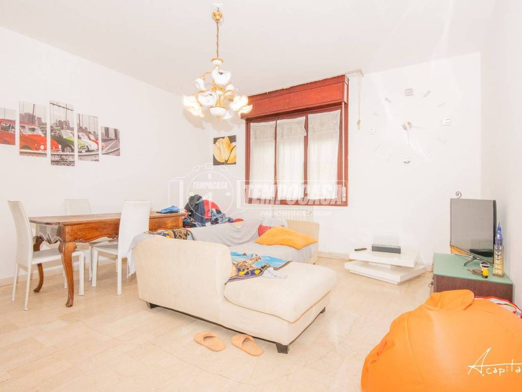 appartamento in vendita a Modena in zona Madonnina / Quattro Ville