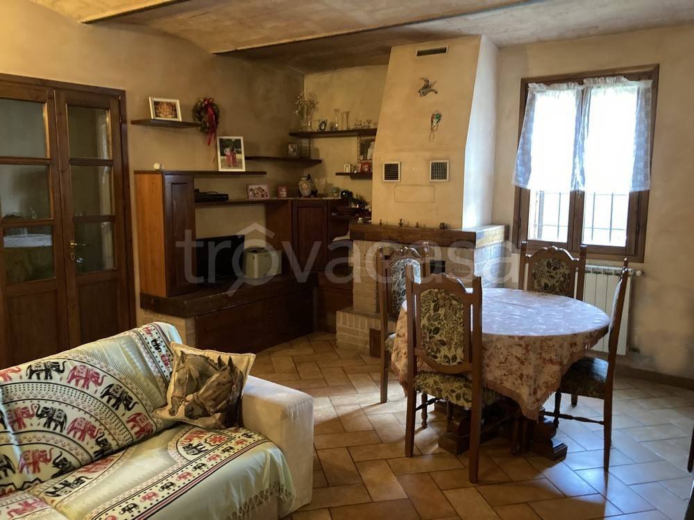 casa indipendente in vendita a Modena in zona Madonnina / Quattro Ville