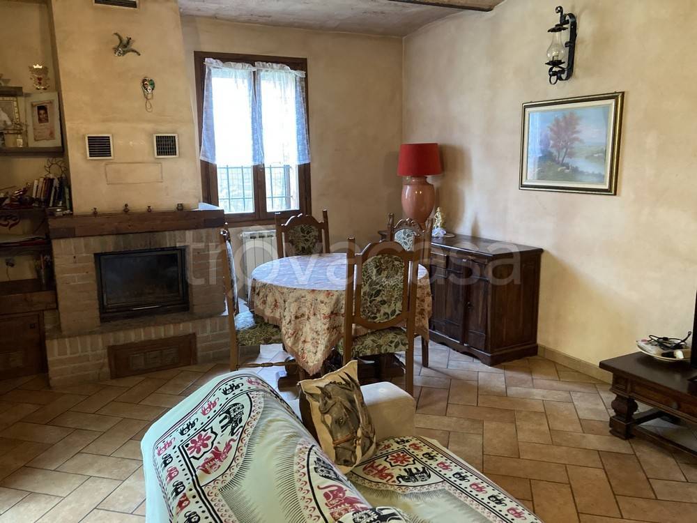 casa indipendente in vendita a Modena in zona Madonnina / Quattro Ville