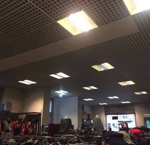 negozio in vendita a Modena in zona San Lazzaro / Modena Est
