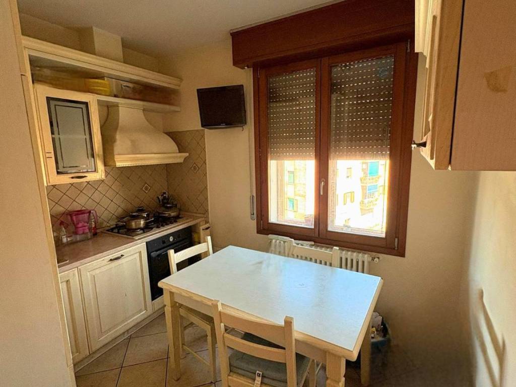 appartamento in vendita a Modena in zona Crocetta