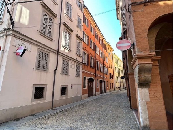appartamento in vendita a Modena in zona Centro Storico
