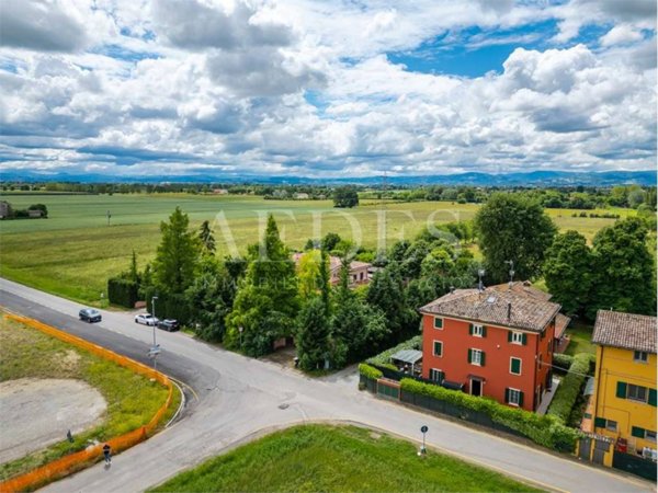 casa indipendente in vendita a Modena in zona Baggiovara
