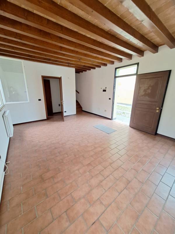 casa indipendente in vendita a Modena in zona San Damaso