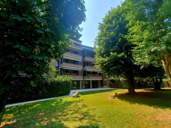 appartamento in vendita a Modena in zona San Faustino