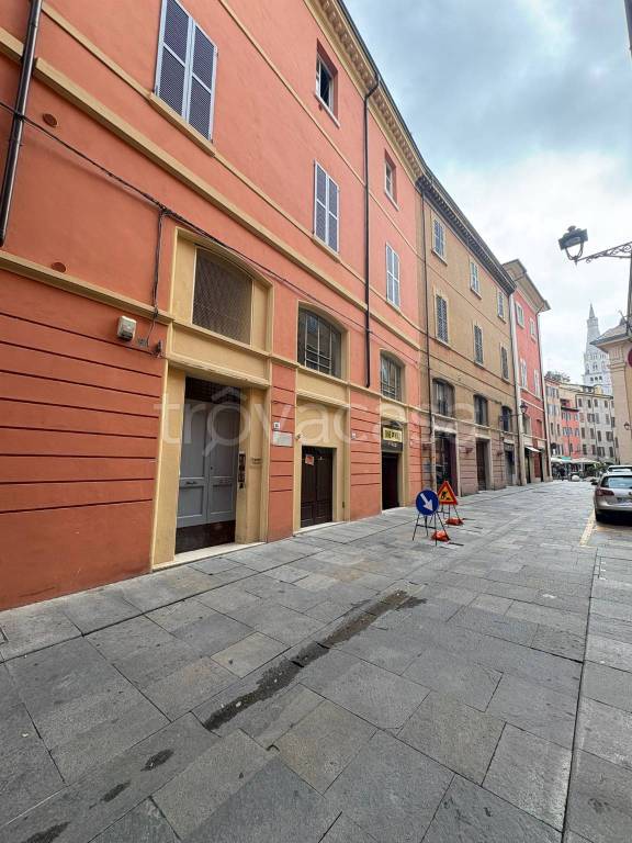 appartamento in vendita a Modena in zona Centro Storico
