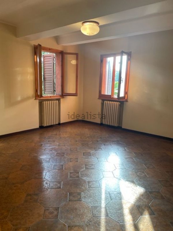 casa indipendente in vendita a Modena in zona Portile