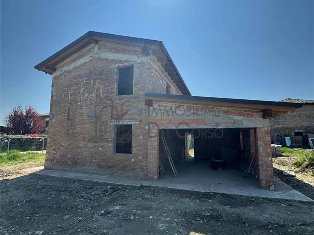 casa indipendente in vendita a Modena in zona Vaciglio