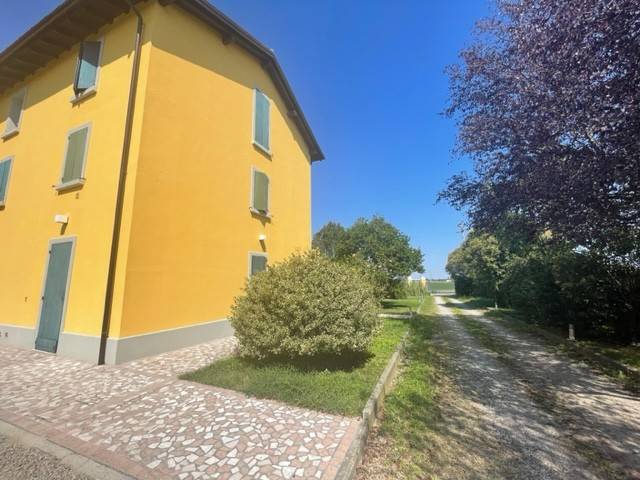 casa indipendente in vendita a Modena in zona Baggiovara