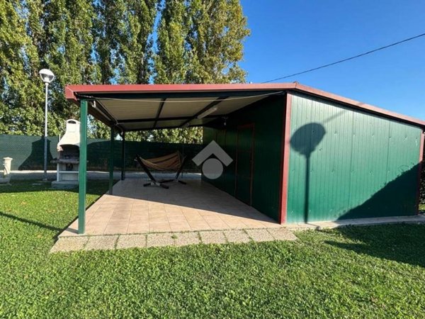 appartamento in vendita a Modena in zona San Lazzaro / Modena Est