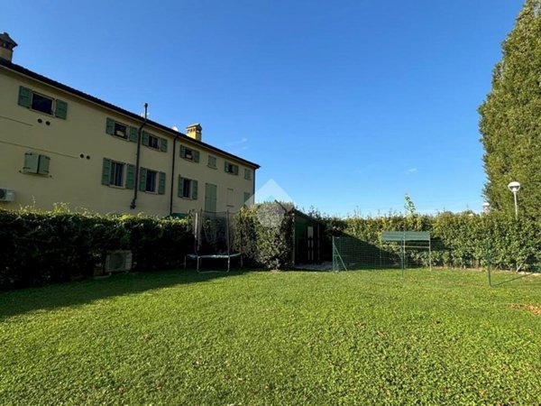 pentavano in vendita a Modena